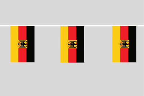 Deutschland mit Adler Flaggenkette 6 Meter / 8 Flaggen 30x40 cm